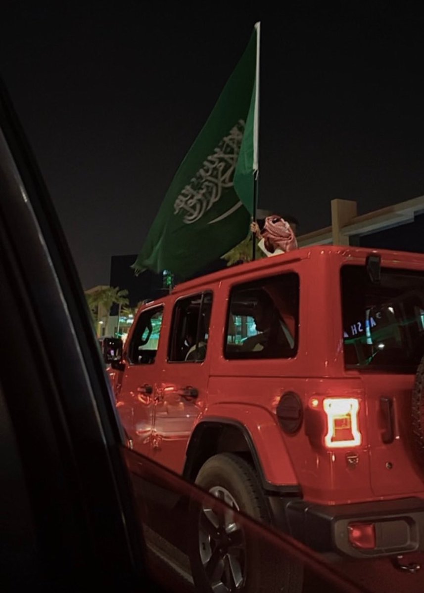 m9lu1's tweet photo. مَجدك لقدام وأمجادك ورىٰ.💚 https://t.co/iaSBWm1wF6