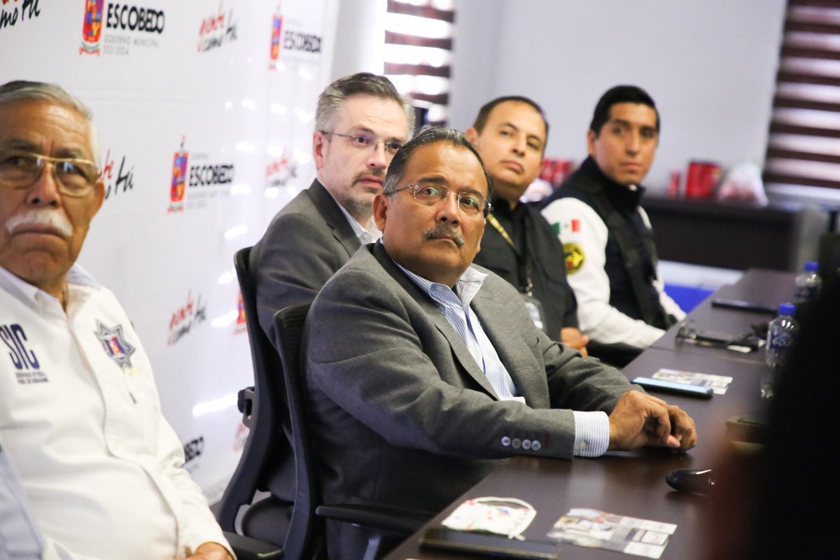 andresmijesmx's tweet photo. Como parte de la reunión de coordinación del C5 y los C4, compartimos el #PROTOCOLO48 con autoridades de García, Zuazua, Cadereyta, Guadalupe, Allende, Pesquería, San Pedro, Apodaca y la Fiscalía. https://t.co/WNVwN30Slj