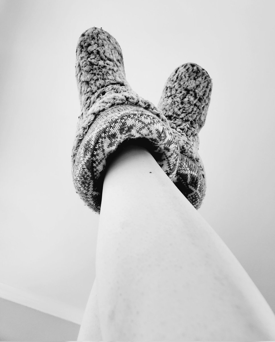 mistyredd2022's tweet photo. Fall is here and the tootsies know it 😁
Love my feet up 😏😏
SPECIAL!!! Next 10 subs get 1 week FREE!!!
https://t.co/gsXRUOU61D
EXCLUSIVE ADDITIONAL CONTENT available at request 😘❤️ DM for more 🥰
@FeetFinder
#onlyfansgirl #LegsUpHigh
#onlyfansbabe #onlyfans #FootFetish https://t.co/P59fcg1lgW