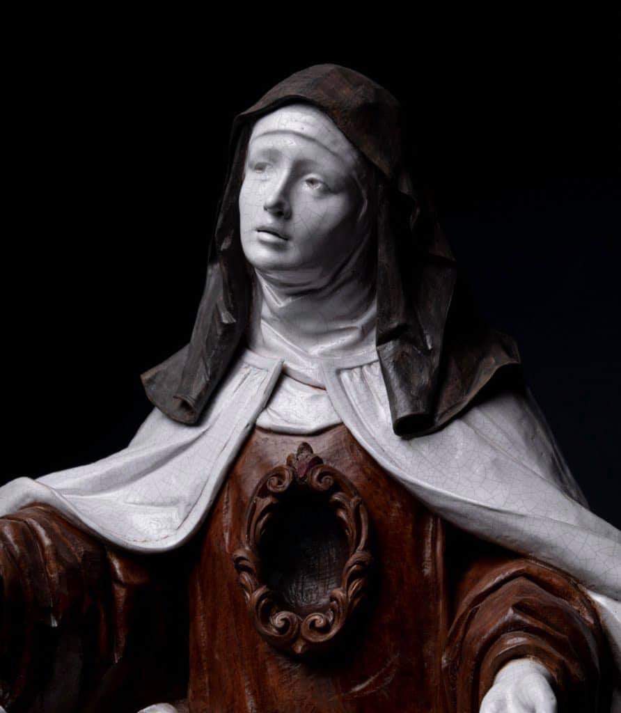 En la Florencia del s.XV, Luca y su sobrino Andrea della Robbia popularizaron la técnica de la terracotta vidriada para crear obras de fuerte carga devocional y excelente calidad artística.

En la Málaga del s.XXI, <a href="/vega_ortega/">Juan Vega</a> resucita esta técnica con excelentes resultados.