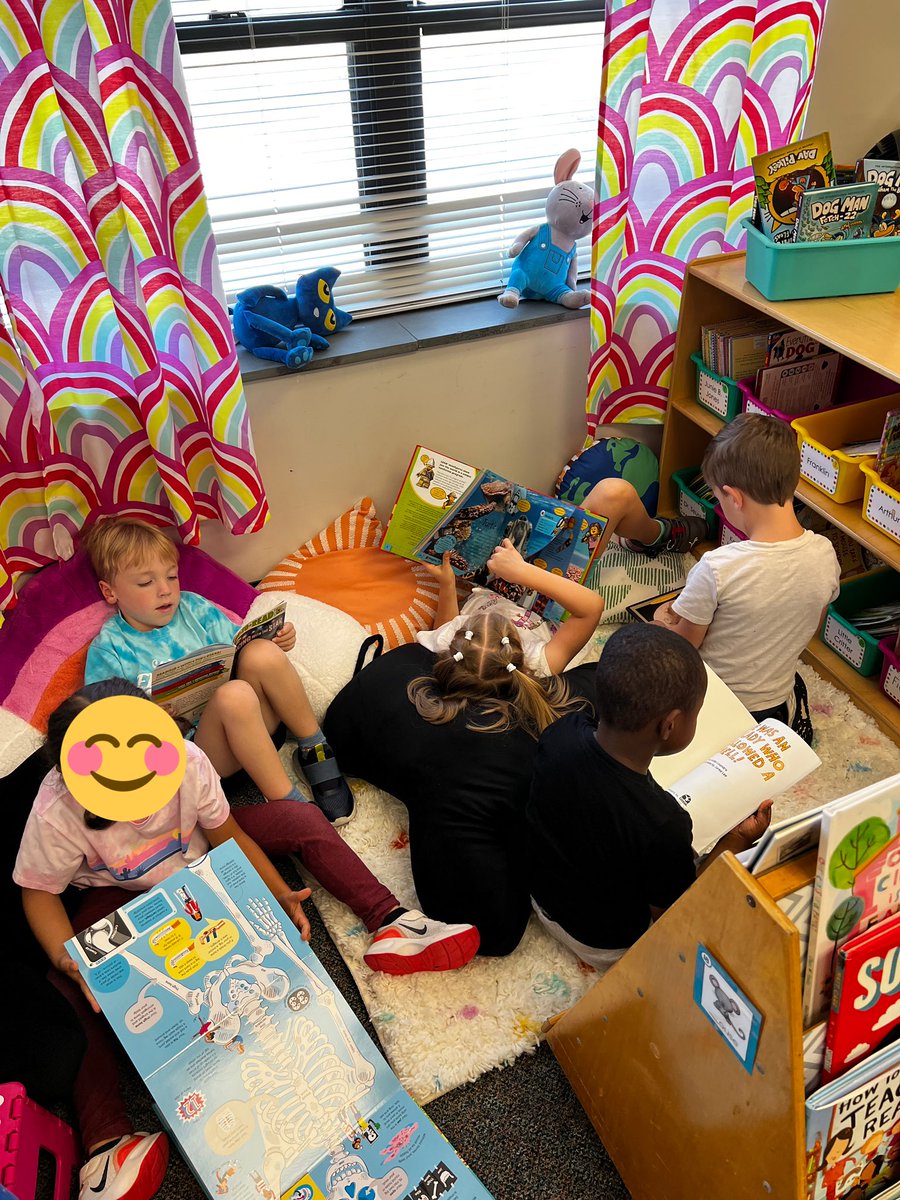 Who doesn’t love to relax with a good book when we finish our work early? #salemrollinstrong