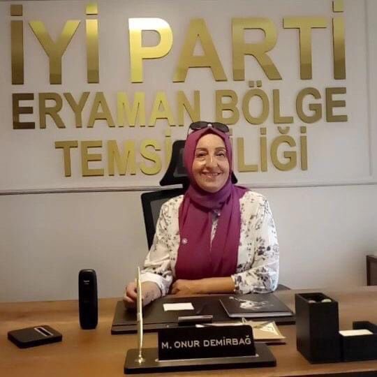 Meral Akşener'e "Açım, ölüyorum, perişanım" diyen Nurgül Sipahi’nin İYİ Parti üyesi olduğunu ve 2 daire sahibi olduğunu biliyor muydunuz ?