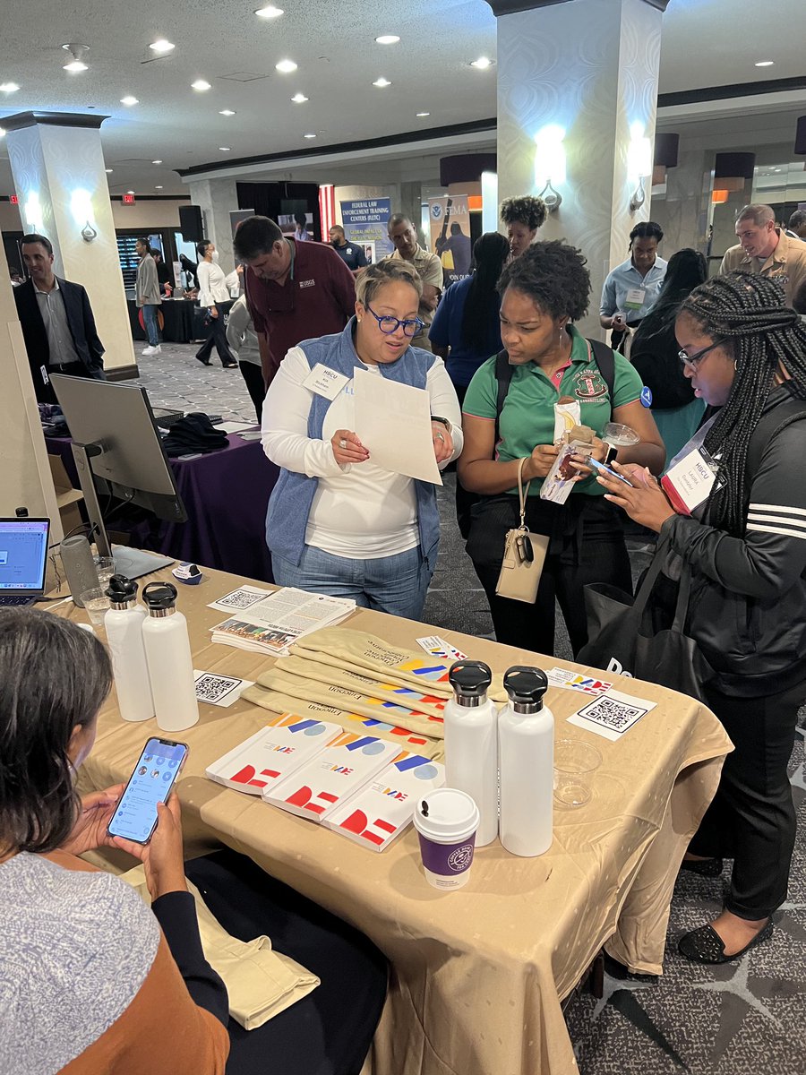 unumfund's tweet photo. A day speaking to the future leaders of our nation is a day well spent!

We’re hanging out with the @EmCollective Youth Collaborative today at the @WHI_HBCUs National HBCU Career and Recruitment Fair. #HBCUWeek #HBCU https://t.co/eZvRhGtyjS