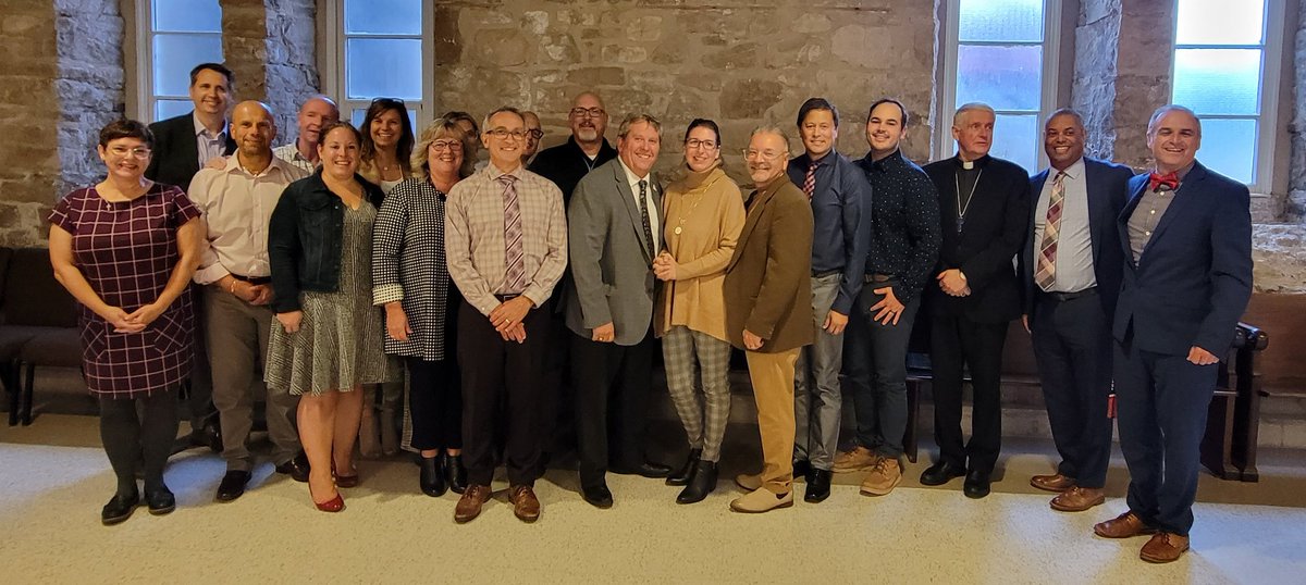 StBonifaceCES's tweet photo. A wonderful celebration of Catholic Education today during Mass at the beautiful Basilica of Our Lady Immaculate with Director @TyroneDowling @DioceseHamilton @Bishop_Crosby @WCDSBReligion @WCDSBNewswire #WCDSBawesome https://t.co/c0ET3WQpPI