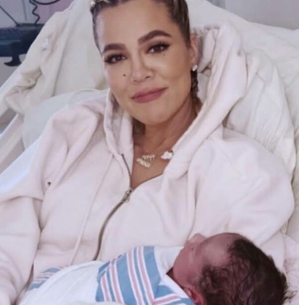 CeceSang's tweet photo. 💙Baby Alert💙 #KhloeKardashian #TristanThompson Baby Boy on season 2 #Hulu  #KeepingUpWithTheKardashians
#Koko #TrueLilBro #BabyBoy https://t.co/2imrh9thcM