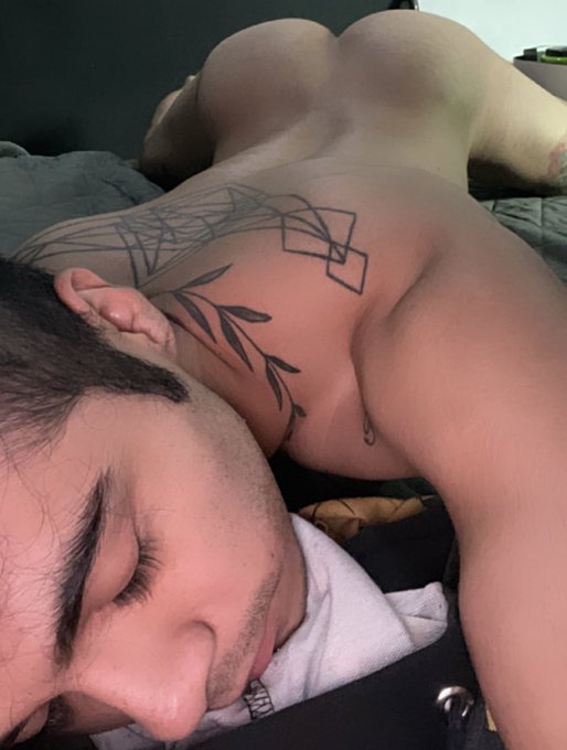 ⚔️ ʟᴇᴏ ⚔️ - Vengo a presumirles mis pestañas 🥰 ❤️ https://t.co/1CLvVd4Qpq ❤️ https://t.co/irBm6s6W0K