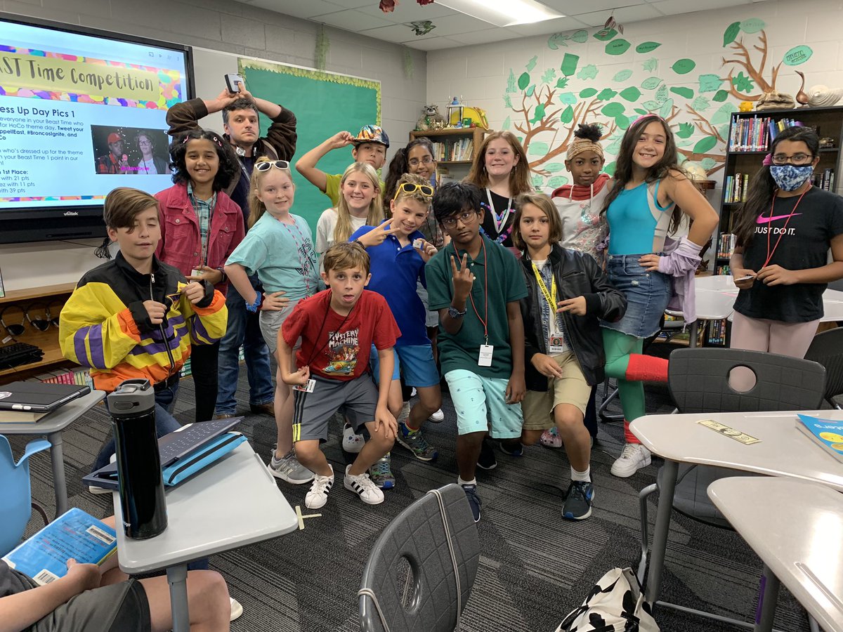 Homecoming dress up day number four: in the books! Today we were dressed up with 80s regalia! @CoppellEast

#BroncosIgnite #CoppellHoCo