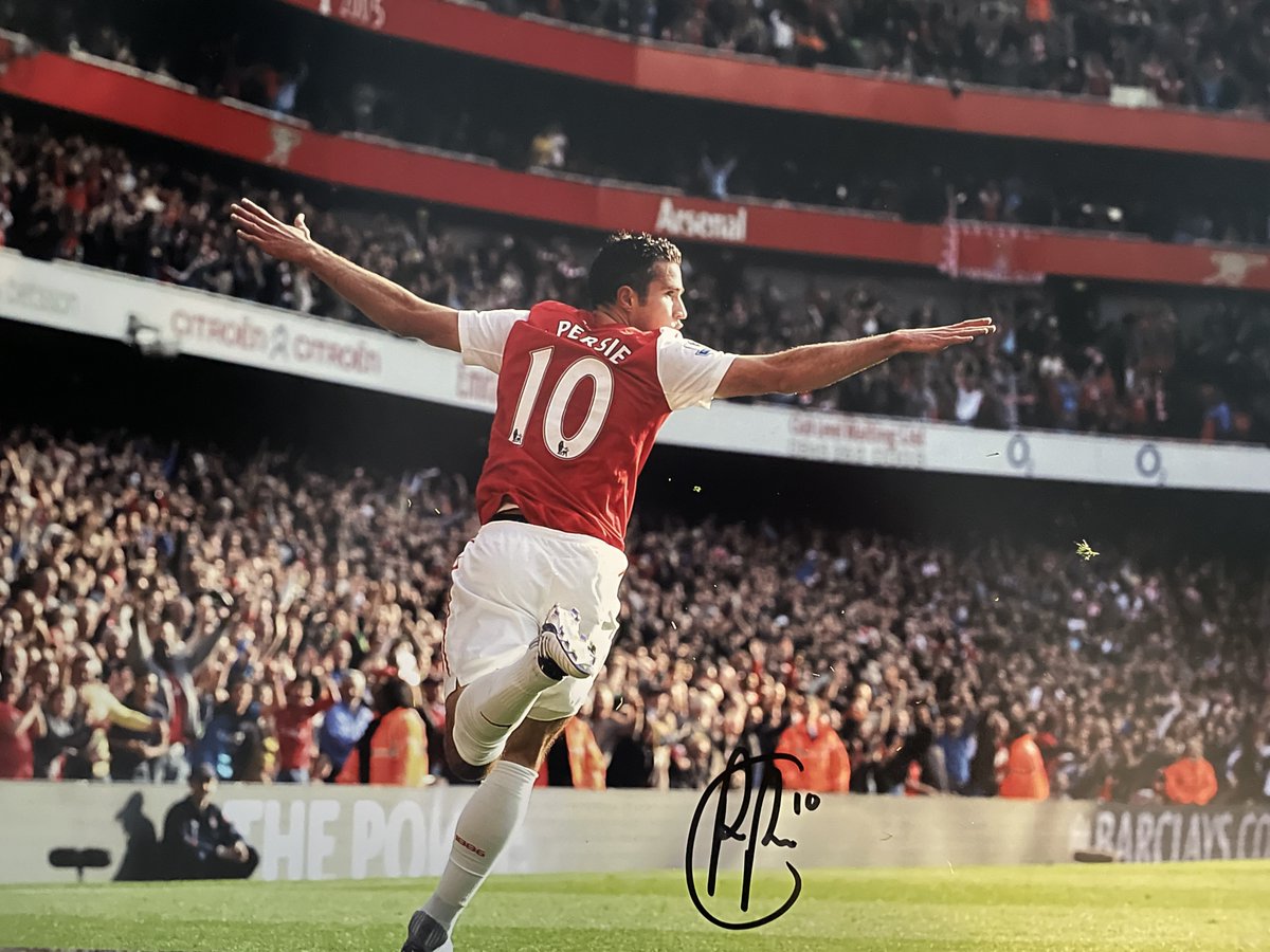 ItsSigned's tweet photo. Signed Robin Van Persie Arsenal Photo + Proof.
Buy it now @ https://t.co/oMi7TiRHne
Or from our Ebay store @ https://t.co/oVfUYQdij6
#AFC #Arsenal #TheGunners #RobinVanPersie #ItsSigned https://t.co/j65ZuQ4arO