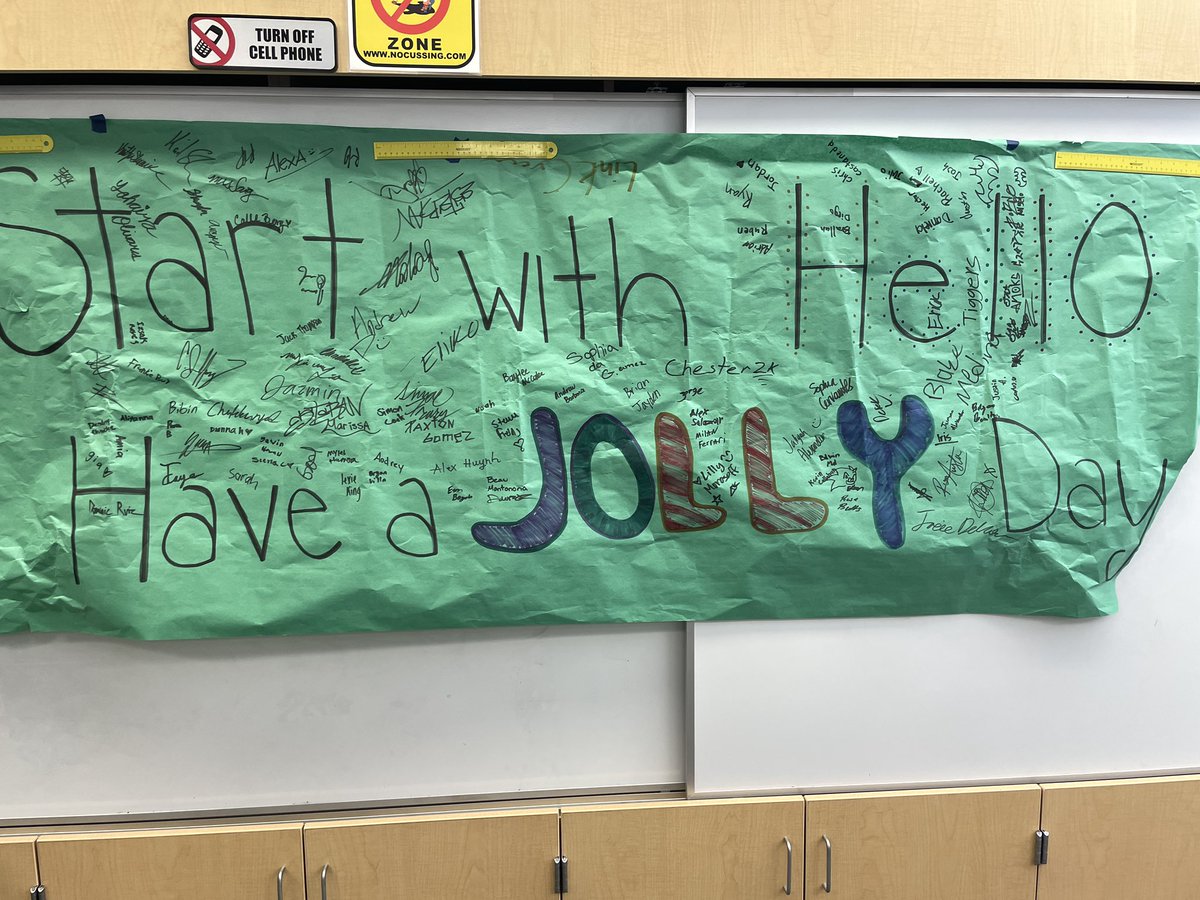PDLinkCrew's tweet photo. @MrMazet @pdhsofficial @sandyhook @DesertSandsUSD Almost 200 Aztecs Said Hello to a better @pdhsofficial @NATIONALSAVE #StartWithHelloWeek https://t.co/m6rwvqDtX3
