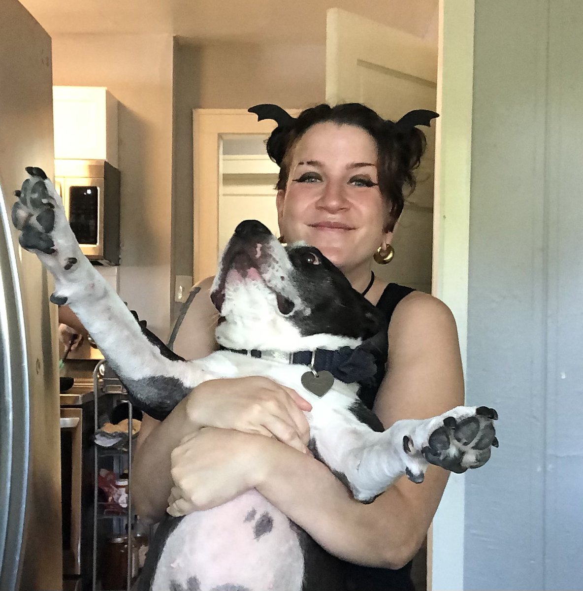 kjellagate's tweet photo. Happy and in love with myself and my chosen family https://t.co/rsWWxlBBzr