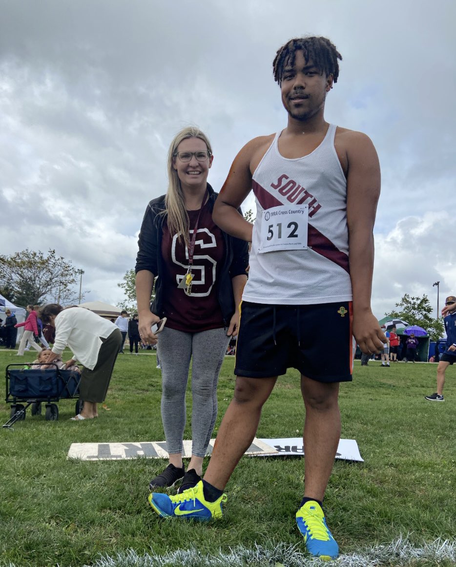 SouthLionsWE's tweet photo. First place in the para race @LordDorchester #xcountry festival today—then seeking out Mrs Gamble to thank her for the opportunity. What a gem. What a rush. @SCI_Lions @SpecialEd_TVDSB #tvdsbproud @AutismOntLondon @DCACLondon @SCIdance Thank you to those who organized! https://t.co/Lhho33rYWy