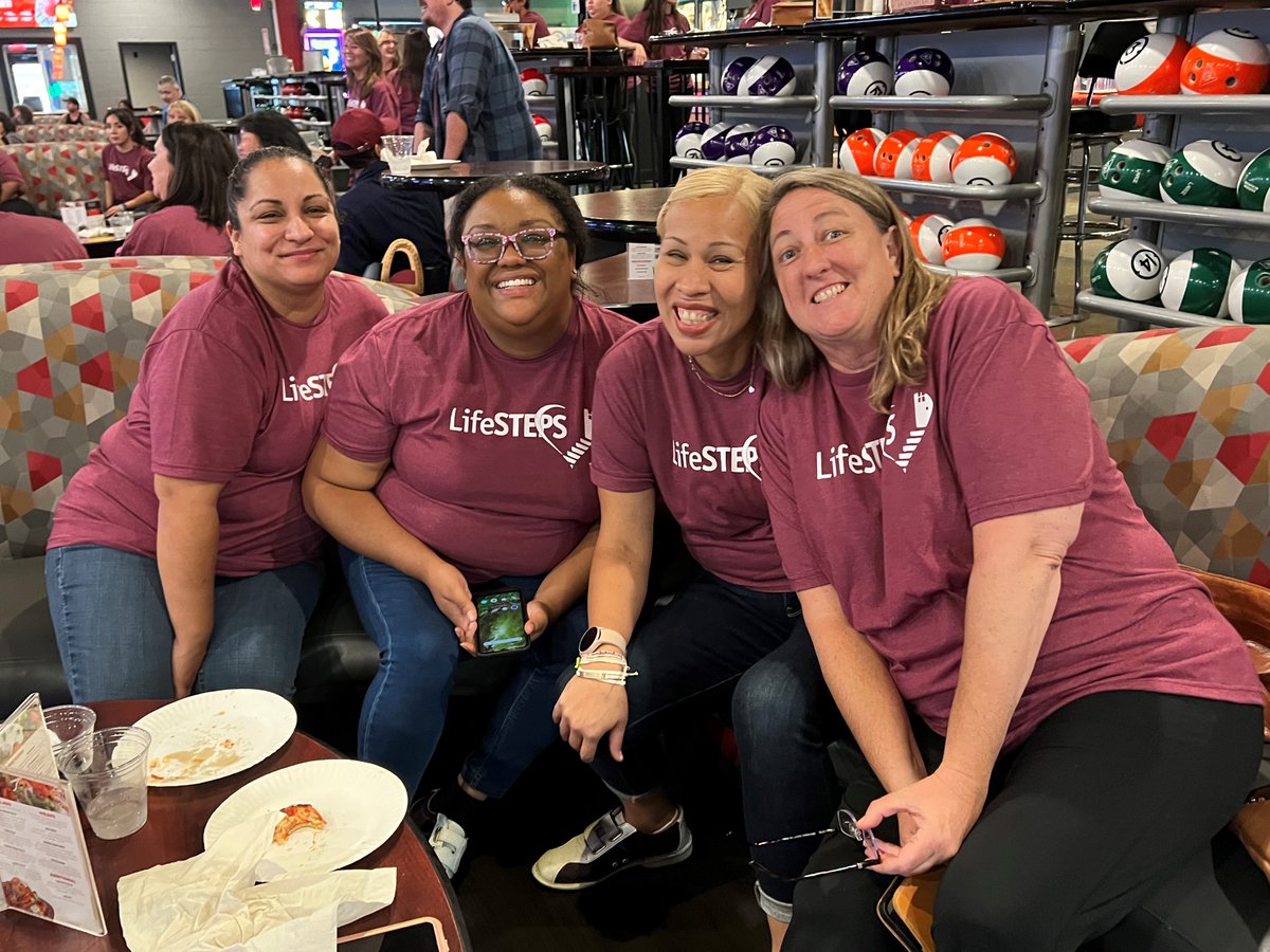 LifeSTEPSusa's tweet photo. After a two-year hiatus, staff gathered in person last week at our LifeSTEPS Leadership Retreat in Sacramento. ED Beth Southorn stated, “I am so grateful for the time that we had together getting to know each other better. We felt a whole lot of JOY being together.
#LifeSTEPS https://t.co/7alPi6Msyo
