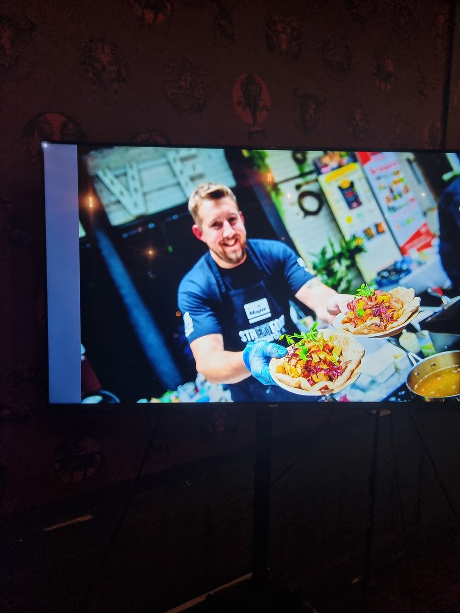 DSL Cafeteria tweet media