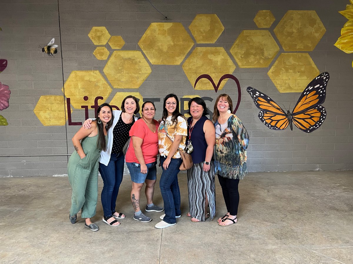 LifeSTEPSusa's tweet photo. After a two-year hiatus, staff gathered in person last week at our LifeSTEPS Leadership Retreat in Sacramento. ED Beth Southorn stated, “I am so grateful for the time that we had together getting to know each other better. We felt a whole lot of JOY being together.
#LifeSTEPS https://t.co/7alPi6Msyo