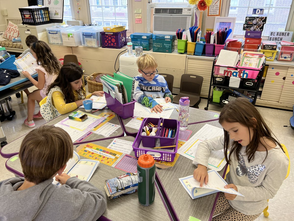 Speed reading our new Snap-Word book. A fun , engaging activity to help us know what words are in it. We need to know these words in a snap, in both reading and writing.