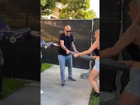 themagiccrasher's tweet image. HE GAVE HIM SUPERHERO STRENGTH #shorts #superhero #magicprank zpr.io/U9gn2FWLbzLx