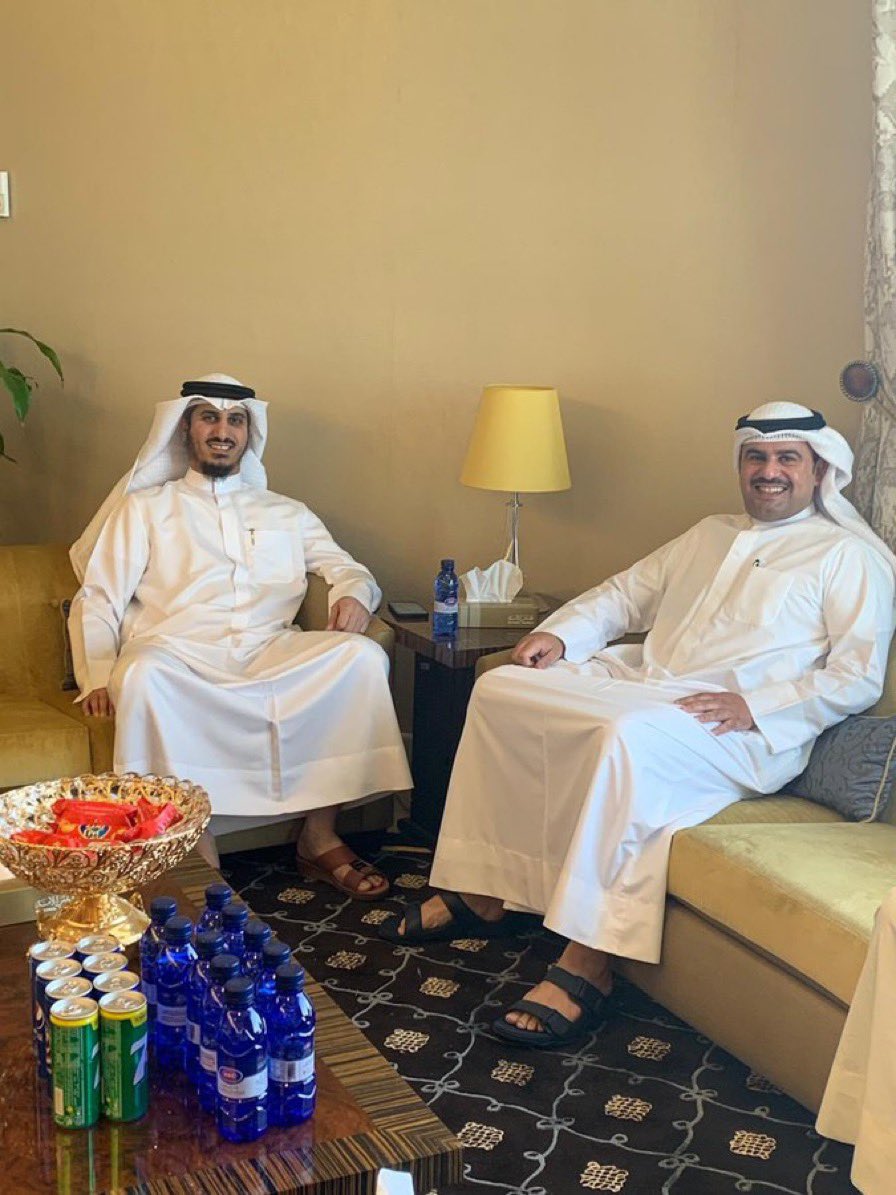 aljawhari1985's tweet photo. استفتاء |

من الأفضل لدى الشارع الكويتي 🇰🇼
 #مساعد_العارضي  ❤️
#بدر_الداهوم          🔁
#ثامر_السويط        🔁 https://t.co/BHoj5eYacy