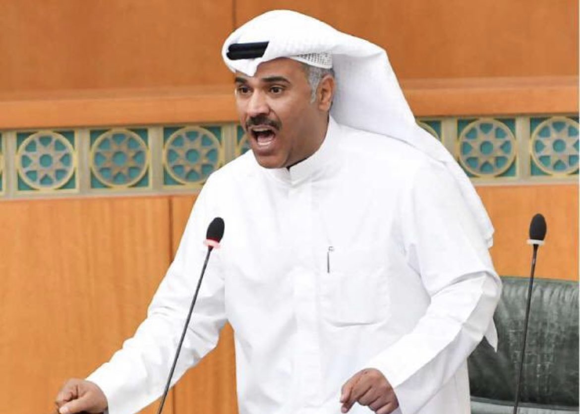 استفتاء |

من الأفضل لدى الشارع الكويتي 🇰🇼
 #مساعد_العارضي  ❤️
#بدر_الداهوم          🔁
#ثامر_السويط        🔁