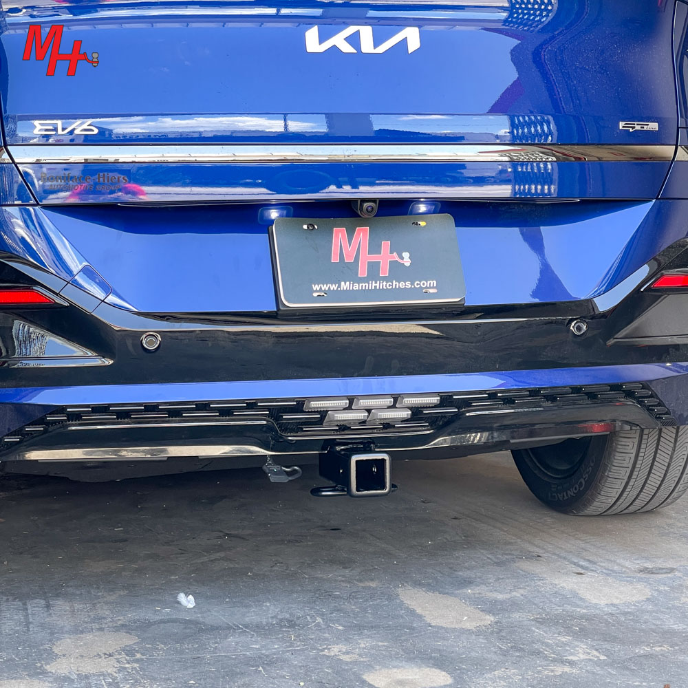 MiamiHitches's tweet photo. 2022 KIA EV6 with a Draw-Tite 76592 Trailer Hitch Receiver
*Part Number: 76592
*Hitch Receiver: 2" inch
*Hitch Class: Class 3
*Tow capacity: 3,500 lbs.
*Tongue Capacity: 525 lbs.

#DrawTite76592 Vehicle Fitment:
#KIAEV6, 2022 - 2022 https://t.co/nRGGoTGsvf