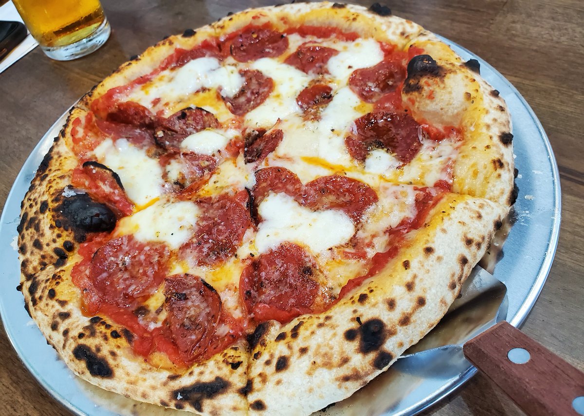 #happyhour at Mela Kitchen at Jack's Cider House in Gettysburg!  Come in and get your fix of the daily Pizza for just $8 and $3 drafts of Jack's Hard Cider!
Happy Hour runs from 4-6pm Tuesdays, Wednesdays and Thursdays!

#eatatmela #melakitchen  #pizza #jackshardcider