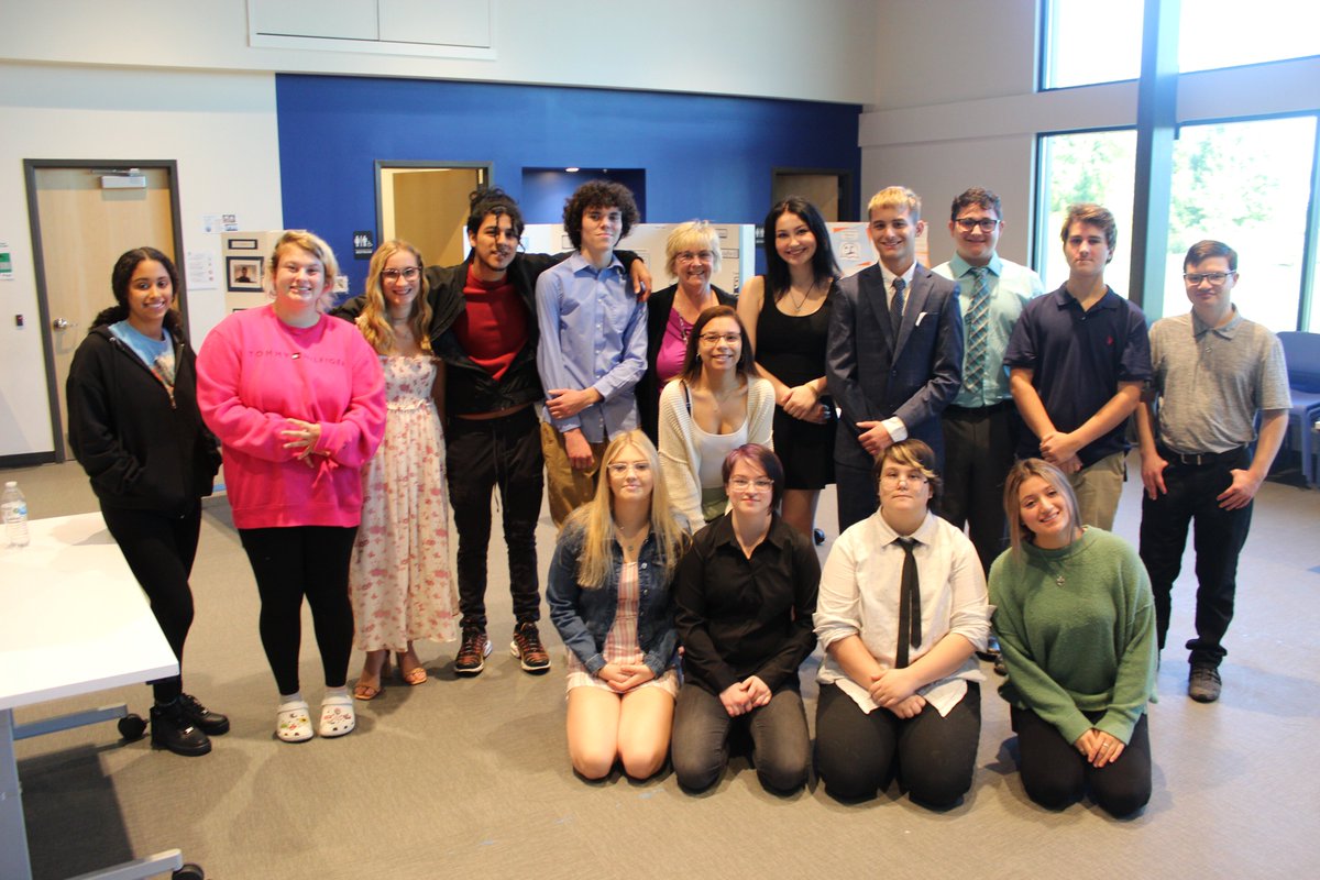 optionsined's tweet photo. Per usual, another strong showing for today's Senior Institute proposal showcase at Options Westfield! π π π
We're excited to see the impact made by this group of Seniors with their service-based learning projects
#ExploreOptions #OptionsGrad https://t.co/HNh4R5fY7t