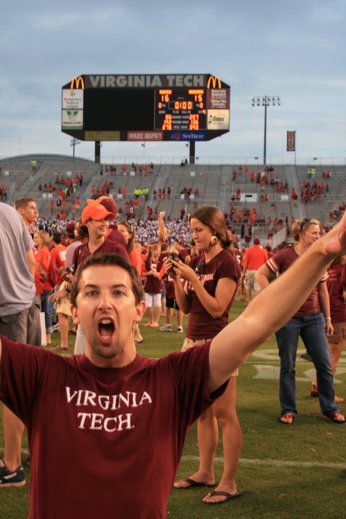 thefakekingrice's tweet photo. For #ThrowbackLane night… I present my man Tim Fescoe, who is too cool to be on Twitter https://t.co/W8lXcrfFHr
