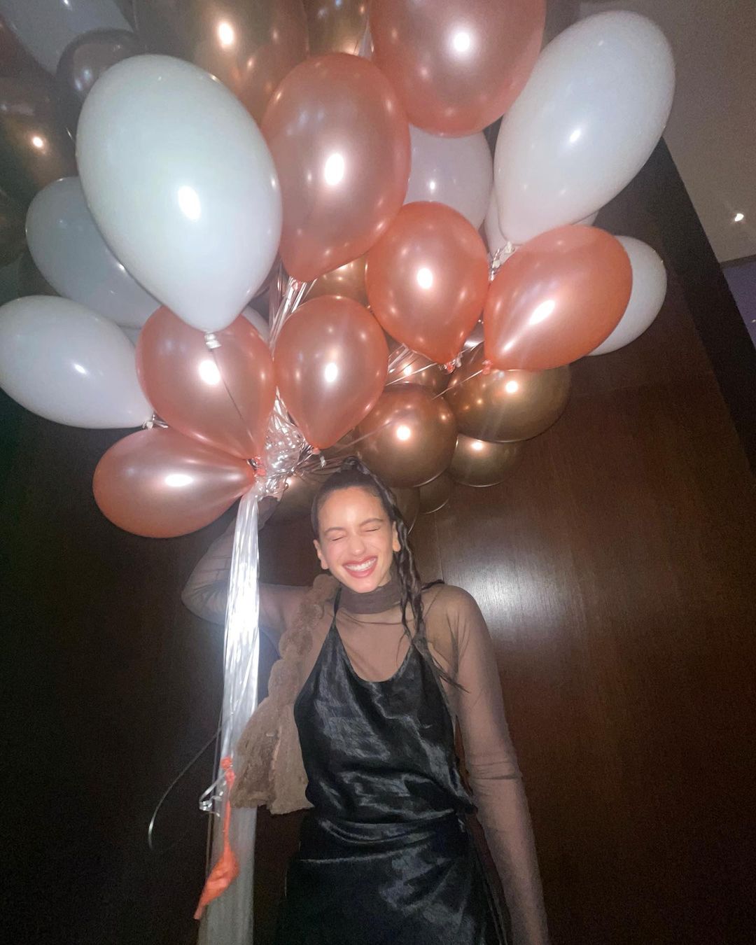 MTV on Twitter: “HAPPY BIRTHDAY, @ROSALIA!!! 💗💕 https://t.co/AeCdPt7QPm