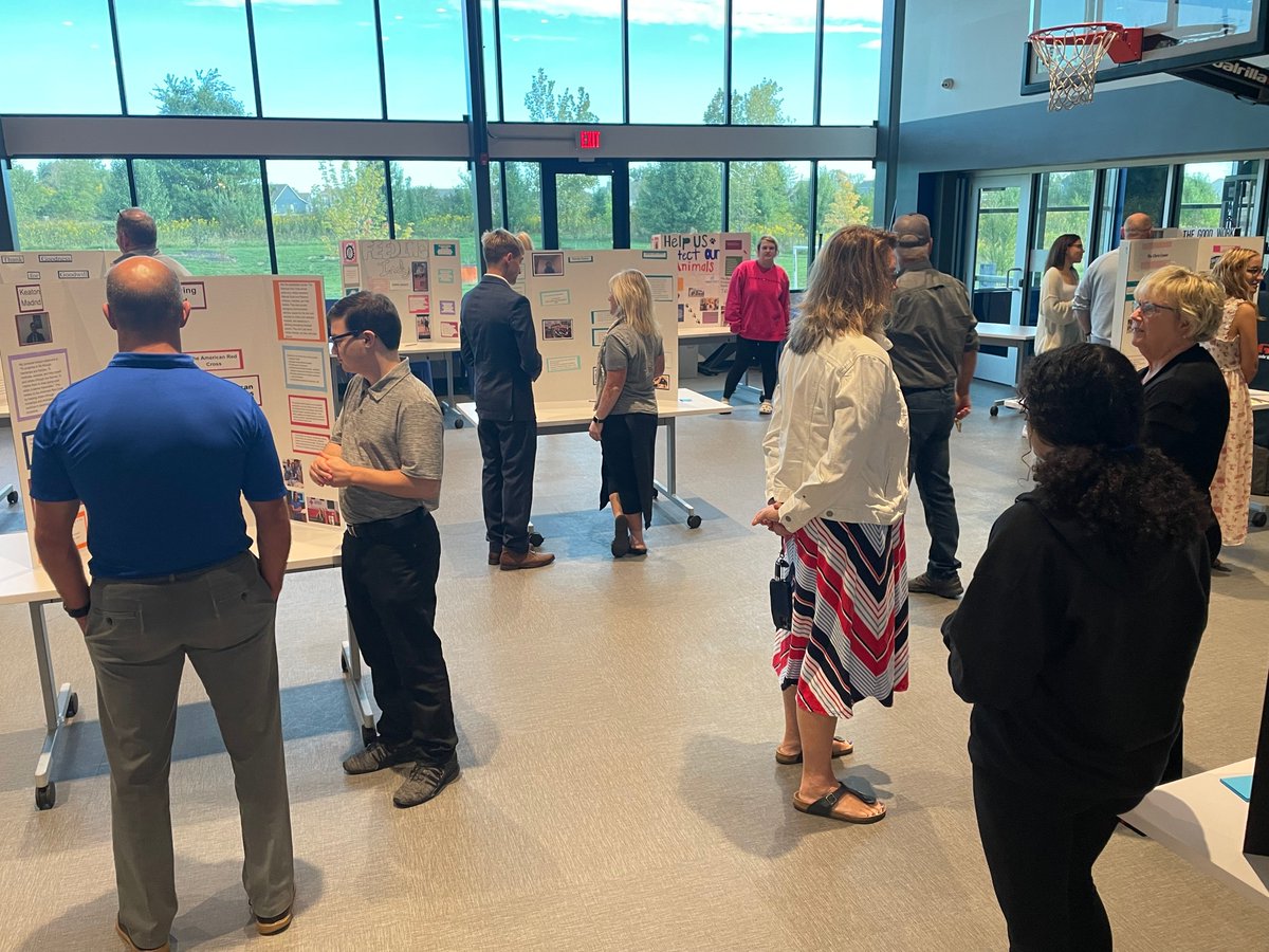 optionsined's tweet photo. Per usual, another strong showing for today's Senior Institute proposal showcase at Options Westfield! π π π
We're excited to see the impact made by this group of Seniors with their service-based learning projects
#ExploreOptions #OptionsGrad https://t.co/HNh4R5fY7t