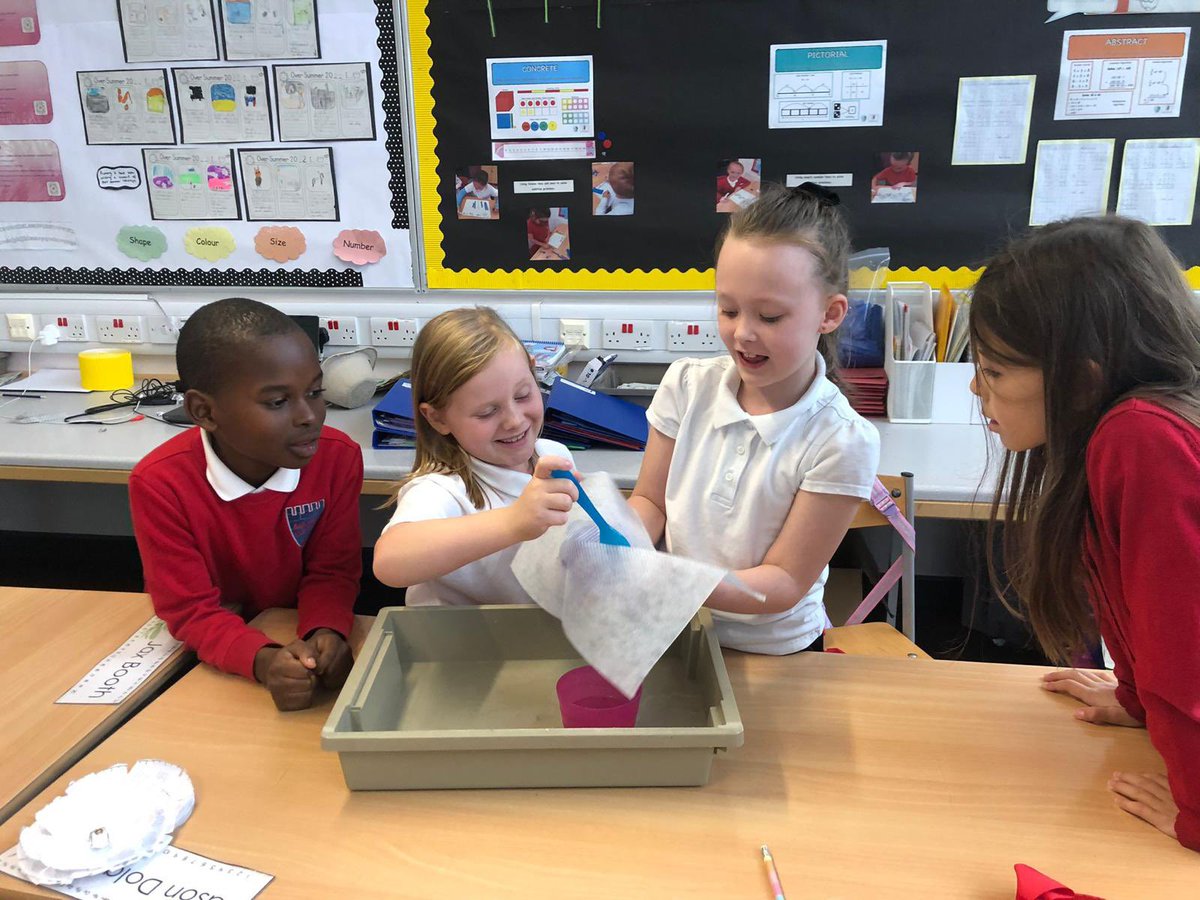 AntoninePrimary's tweet photo. Fantastic science experiments taking place in P4 as they investigate absorbency and record their results applying their knowledge of tally marks and charts to record their findings. #STEM #teamwork #mathsacrosslearning https://t.co/2l2E188nLY