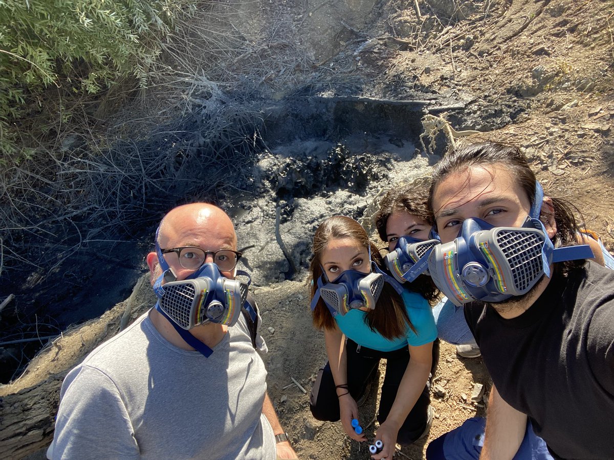 Great fieldwork in Italy, looking at CO2 degassing sites. Thank you so much <a href="/d_giovannelli/">Donato Giovannelli</a> for sending your lovely students to guide me. I owe them big time, and you of course