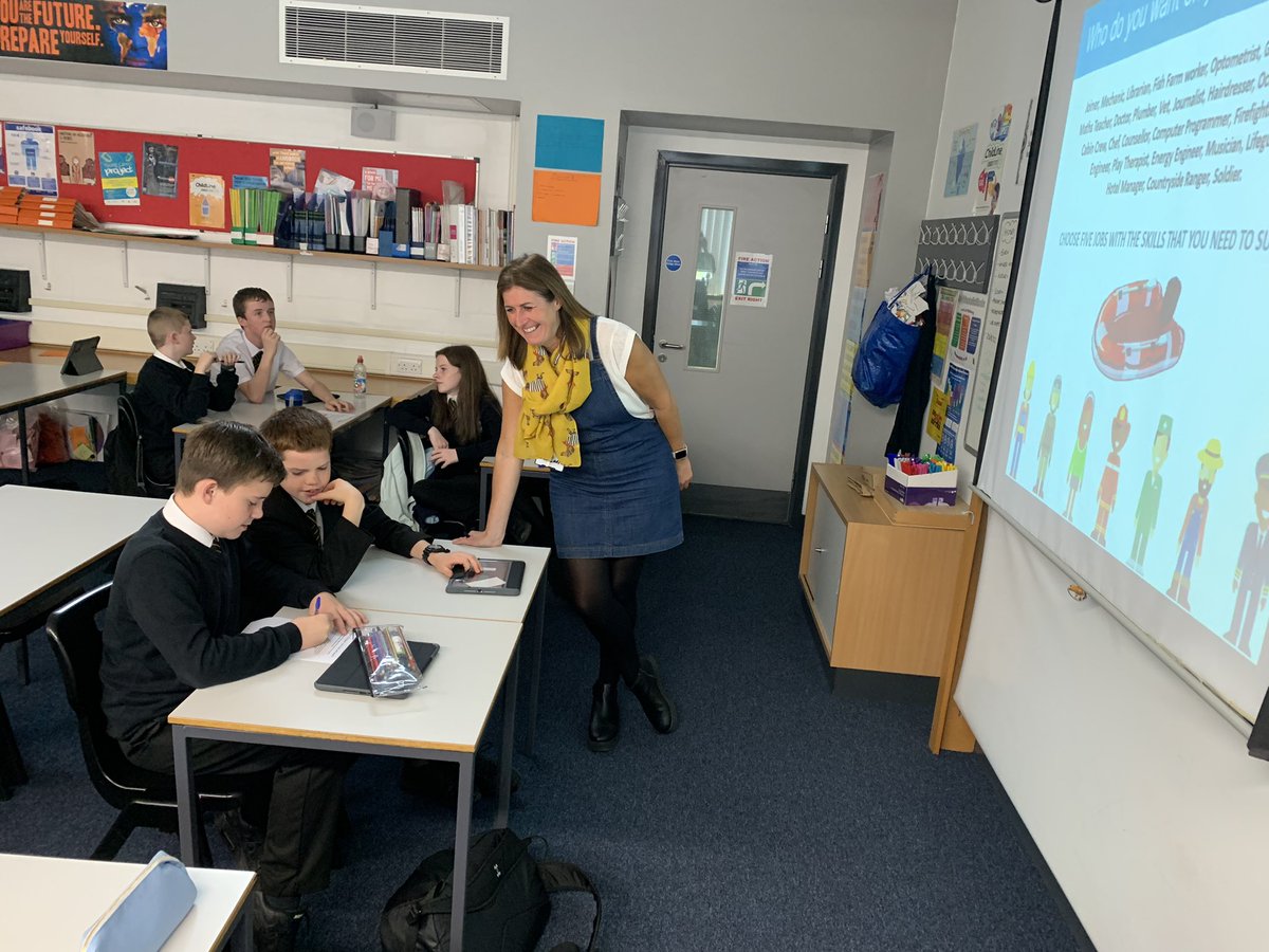 GHS_Morrison's tweet photo. A huge thank you to Laura and Pritpal from @skillsdevscot for our fantastic sessions with our S1s in PSE this week! @GHSfalkirk https://t.co/7o5OVnbB2A
