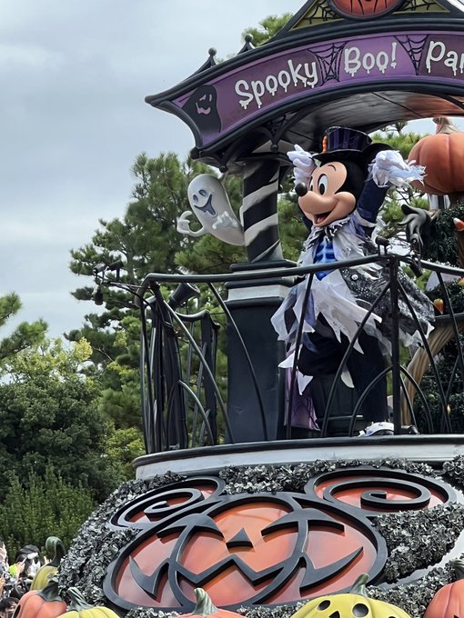 ディズニーハロウィン22の期間はいつまで 混雑状況やパレードの時間も紹介 ヒナタの玉手箱