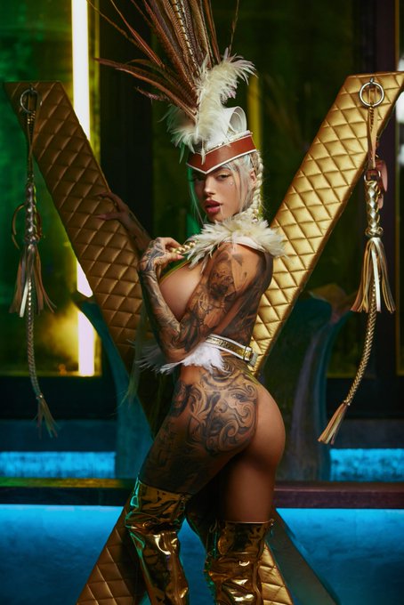 Warrior Princess but make it lesbian  With miss Maddy May @kinkyrabbit_ https://t.co/fUxp0egnXT