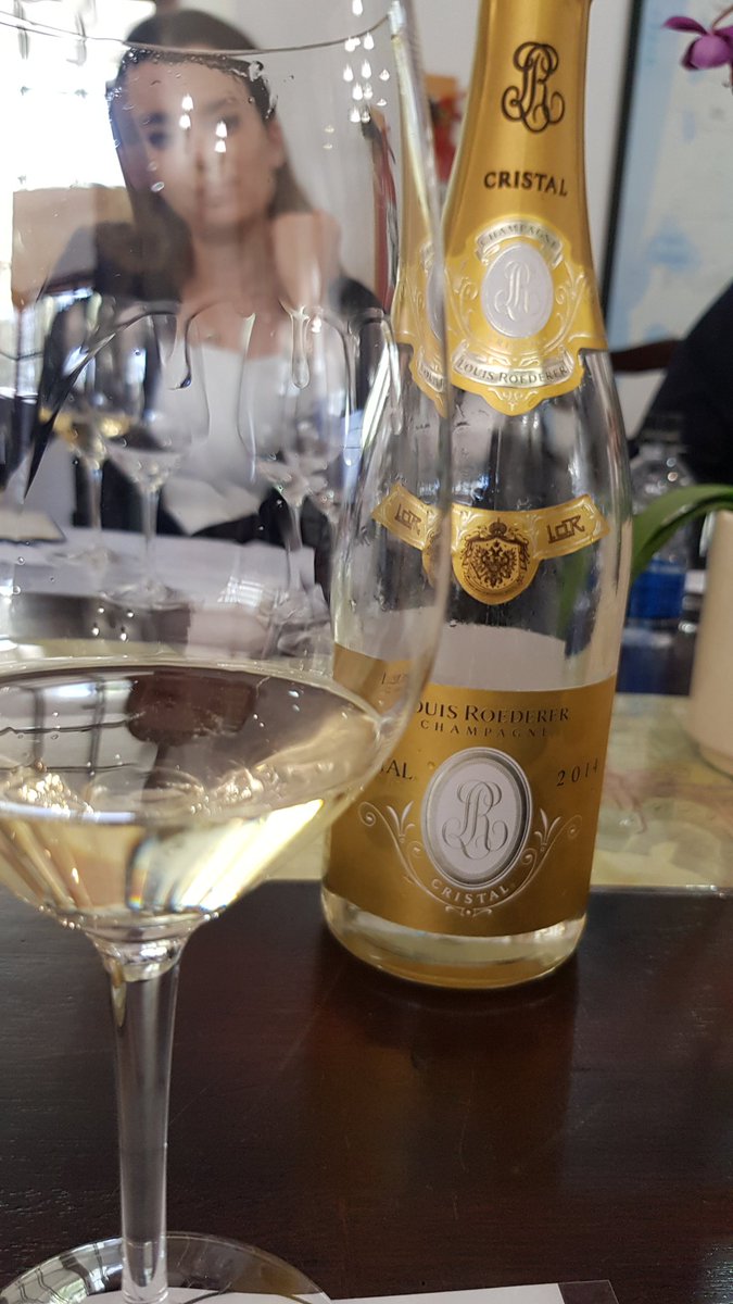capewinereview's tweet photo. Insights Into one of the world's greatest & most sought after luxury Champagne house with the first time visit of its Marketing Director to South Africa, Alexis Deligny taking us this morning through three of the properties:
#LouisRoederer #HandinHandWithNature
#SouthAfrica https://t.co/INIoOlfd1E