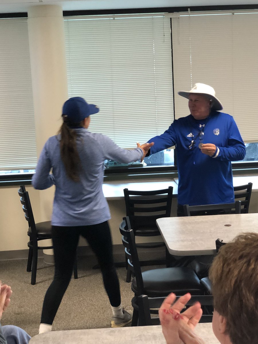 Lincoln East Girls Golf tweet media