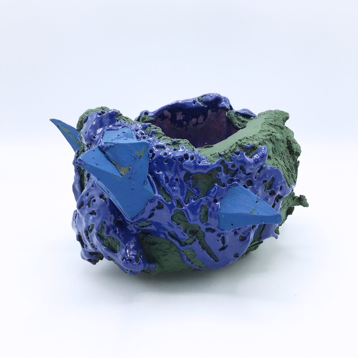 108|Contemporary tweet media