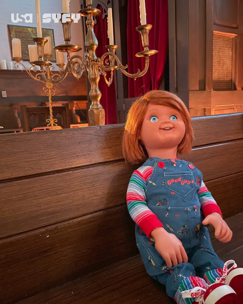 ChuckyIsReal's tweet photo. father, son, and haus of #chucky 😈 @usa_network @syfy https://t.co/VcDP1XLinJ