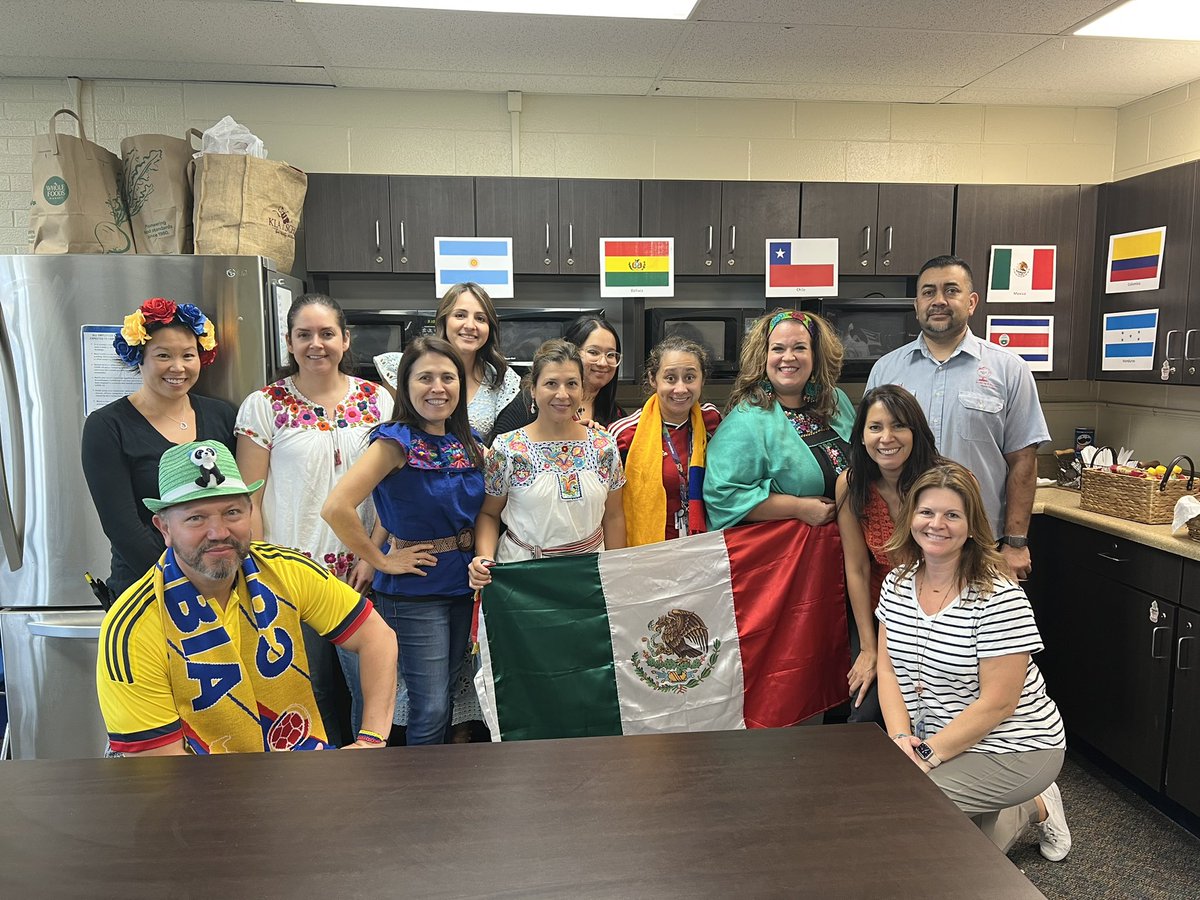 TuliaGolden's tweet photo. Celebrating and sharing Latin America culture during the hispanic heritage month with Beebe Staff.            Celebrando y compartiendo las experiencias latinoamericanas con el personal the Beebe. https://t.co/g9vnkOfz73