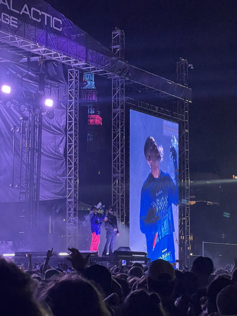MarianaShango's tweet photo. @KiDCuDi cudiiiiiiii I drove 3 hours away from Detroit to Cleveland to watch you perform! best night of my life thank u https://t.co/boL5JGBcrS