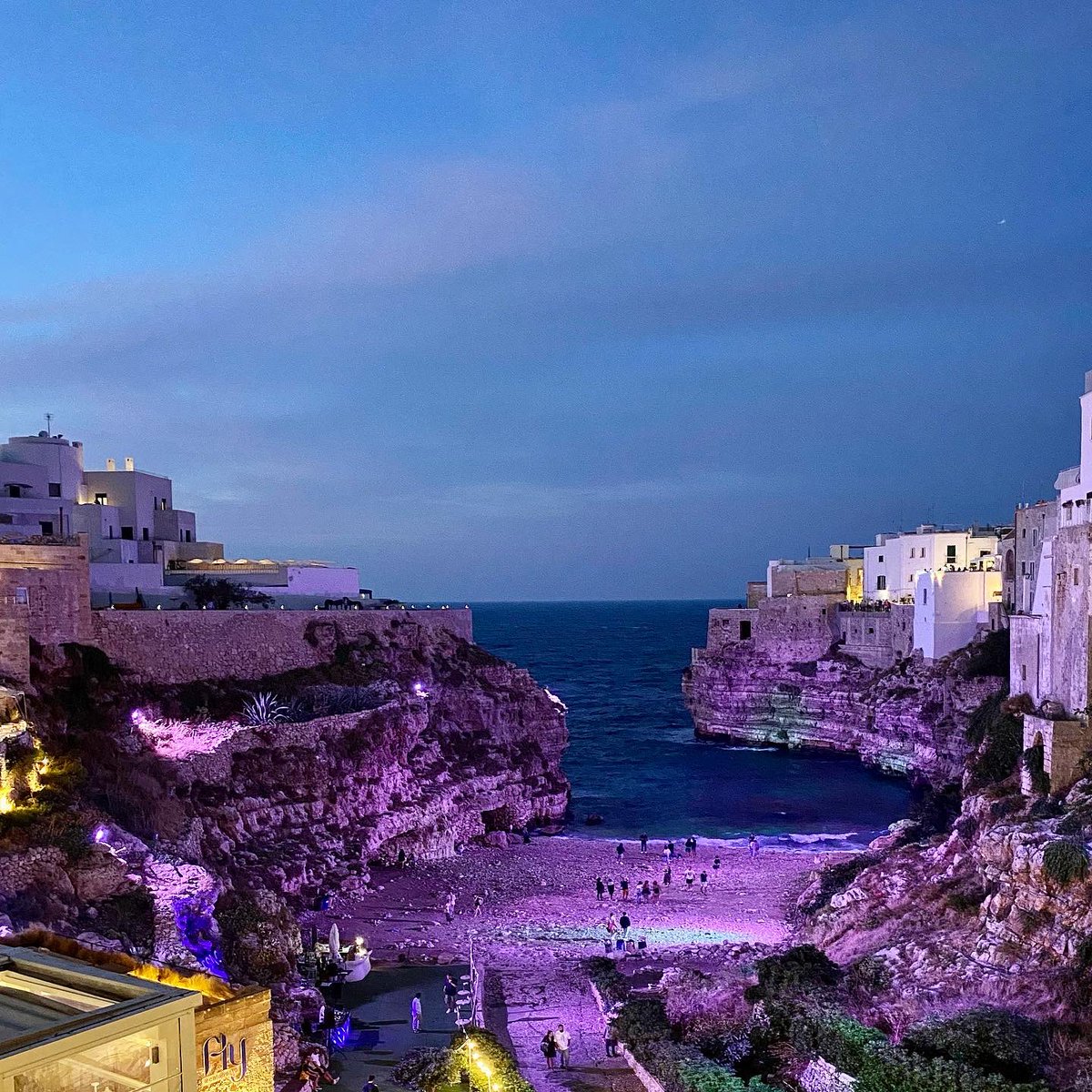 FollowJuan1's tweet photo. 📍Polignano a Mare, Italy 
#italy https://t.co/RO0dlK1hEC
