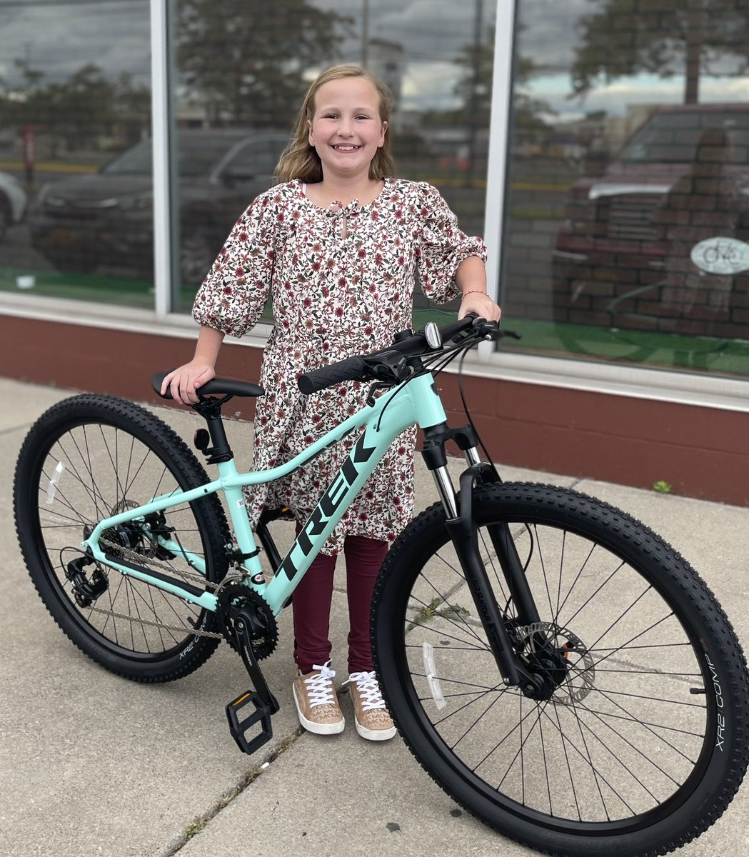 BertsBikes's tweet photo. There no better present on your Birthday than a New Bike from Bert’s. Cara loves the color of her New Trek Marlin 4, Voodoo Aloha Green. Happy Birthday Cara, always wear your helmet!  #bertsbikes #bertsbikesandfitness #bikebflo #bikerochester #bikewny #bikeerie #bikenwpa https://t.co/w86jQsaUgL