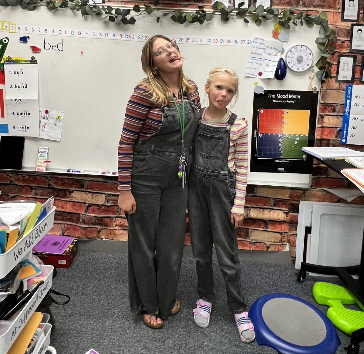 Have you ever seen a more perfect accidental twin day?!