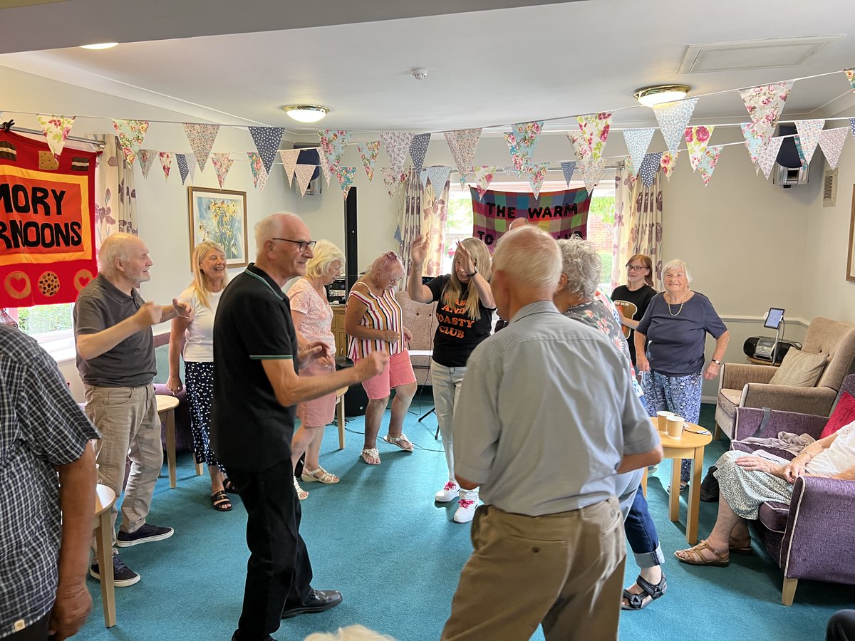 WarmToastyClub's tweet photo. The #MemoryAfternoons at Grymes Dyke Court have warmed up into the lovely community events people love so much
The music, memories & merriment roadshow continues
Thanks all
@tnlcommunityfund @TNLUK @ColBoroughHomes @joerosesings @HelenMeissner @Snippetcuts https://t.co/S02oKWa4jU
