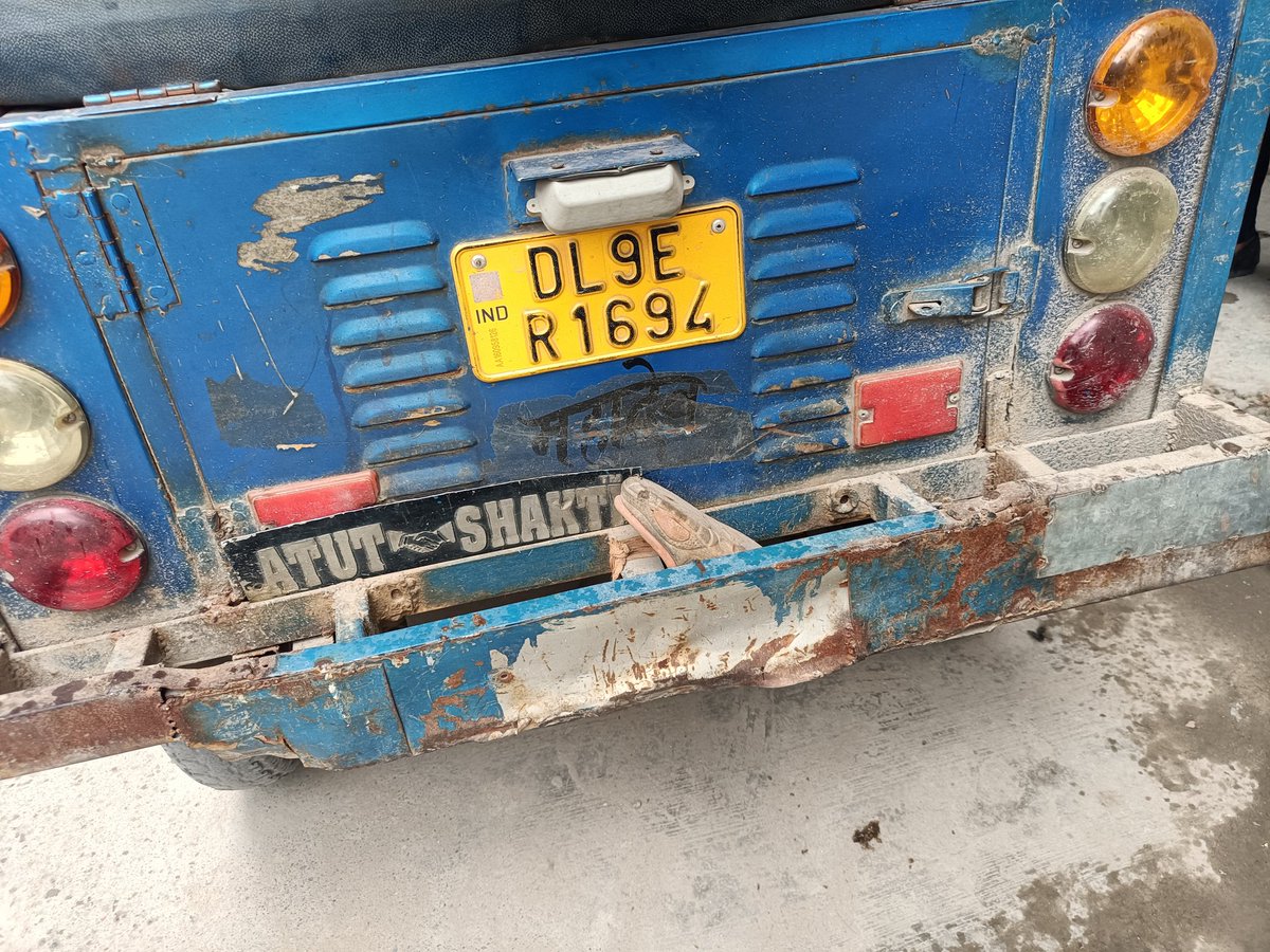 nishantet's tweet photo. @TransportDelhi E-Ricksaws are such a nuisance in delhi.Ricksaw driver hitted a old man in front of me so I confronted him asked for his aadhar card and clicked driver and number plate. Checked details about rickshaw it failed fitness test and had challan of 50,000 rupees https://t.co/7R0Eq3nQdy