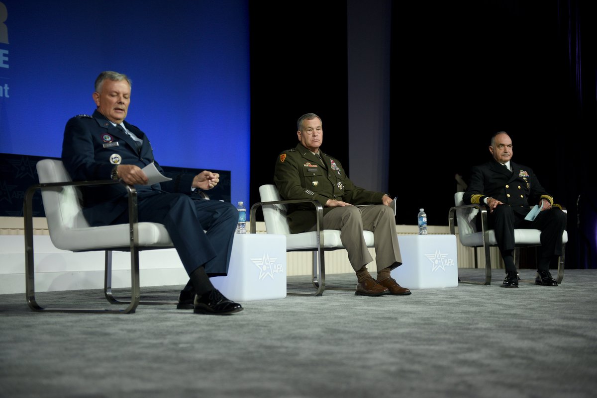USNorthernCmd's tweet image. Gen. VanHerck: Environmental change will continue to challenge us.That is a threat... I think that’s crucial.The most significant thing about environmental change is what it’s doing in the arctic, and what Russia, China, and others are doing in the Arctic. #ASC22 #HomelandDefense