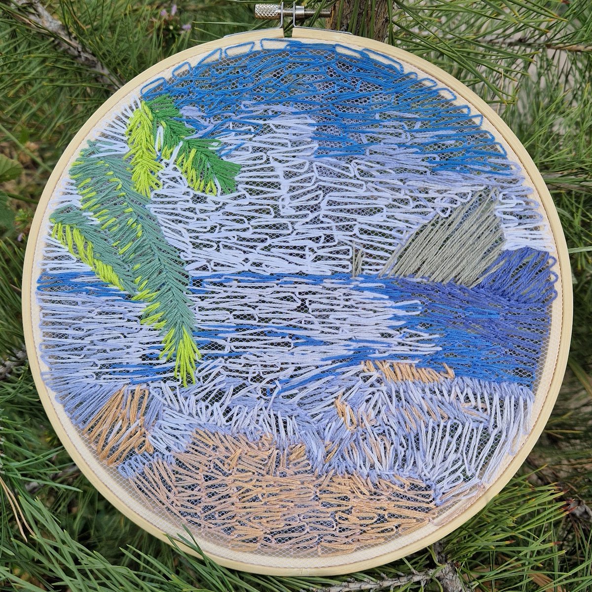 Thrillofthread's tweet photo. A piece of sea on tulle π
#thrillofthread #embroidery #seaandsand #sea #seasmoke #threadart #tulle #tulleembroidery #art https://t.co/iD22Luhulo