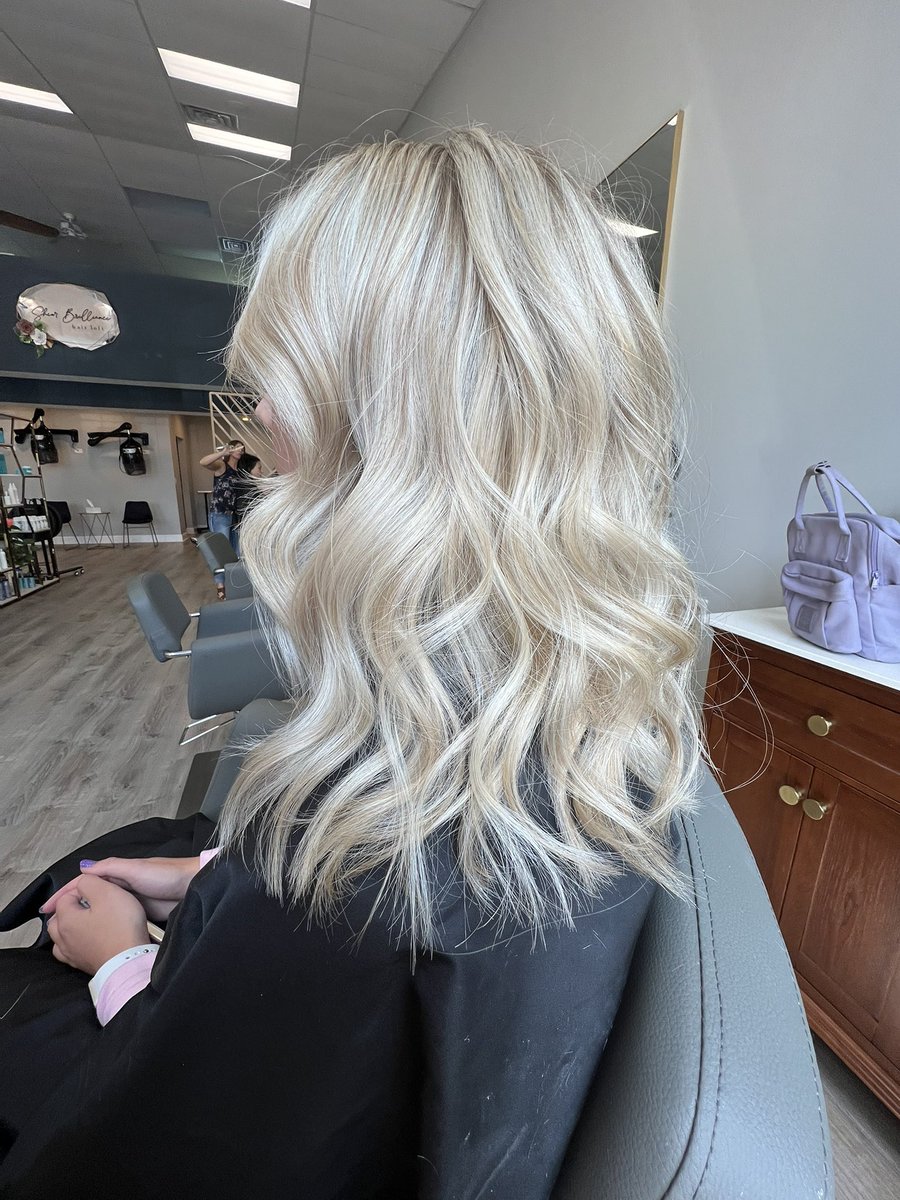 madison_ondrick's tweet photo. recent drool worthy hair🤍 https://t.co/WIqrg4kU2N