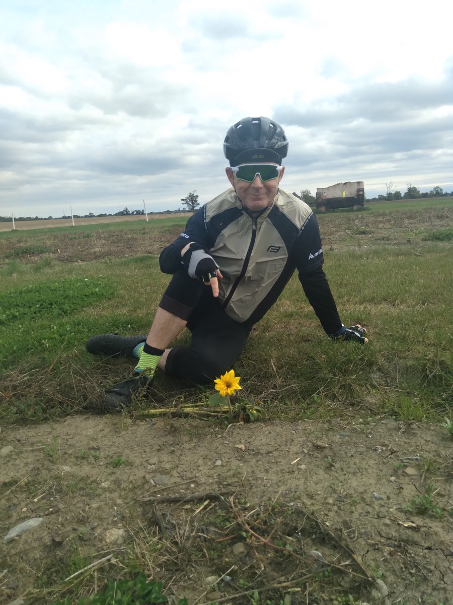 innerglory's tweet image. One beautiful flower grows back.