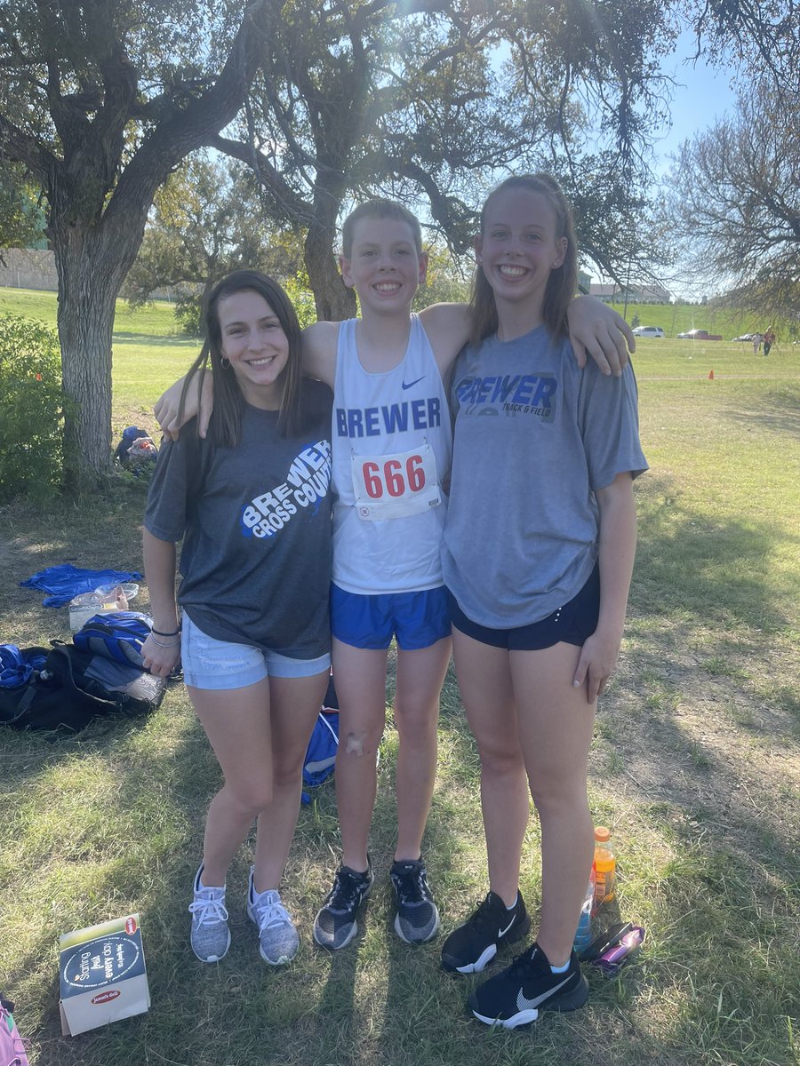Past and future xcountry BEARS 🐻 oh yeah and they are related to <a href="/BigCoachCarr/">Michael Carr</a>… <a href="/BrewerAthletics/">Official Brewer Bears Athletics</a> <a href="/wsisdschools/">White Settlement ISD</a> <a href="/ScottGalloway99/">Scott Galloway</a> <a href="/RLC550/">Coach Carraway, M.EdL.</a> <a href="/tbitters76/">Taylor Bitters</a>