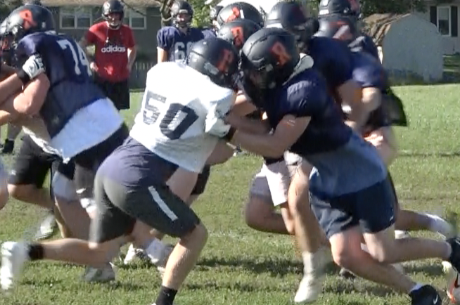 Channel1450com's tweet photo. PREMIUM - Mic’d Up: Rochester Lineman Grant Wisecup Takes Us Through Practice As the Rockets Prep For Glenwood in Week Five https://t.co/yE3EmOykTh https://t.co/fjZsT4fO8k